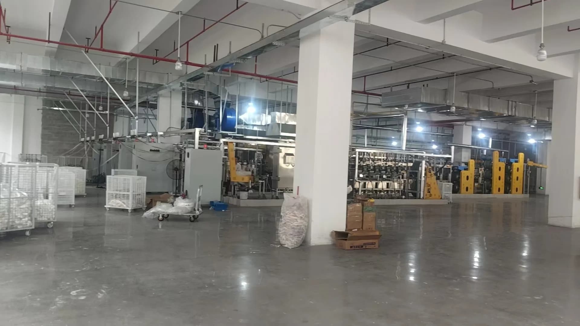 Factory equipment and production floor